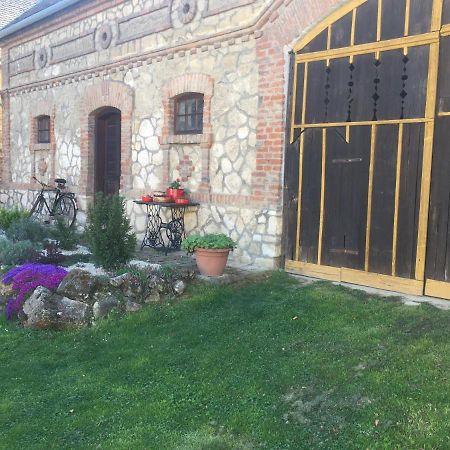 Hotel Levendula Porta Es Pajtaszinhaz Orfű Zewnętrze zdjęcie