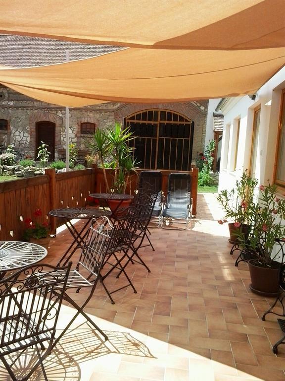 Hotel Levendula Porta Es Pajtaszinhaz Orfű Zewnętrze zdjęcie